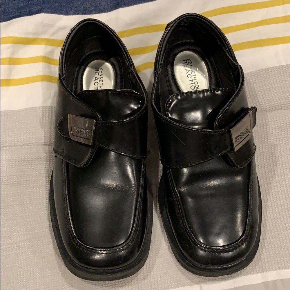 Kenneth Cole Black Leather Upper Dress Shoes